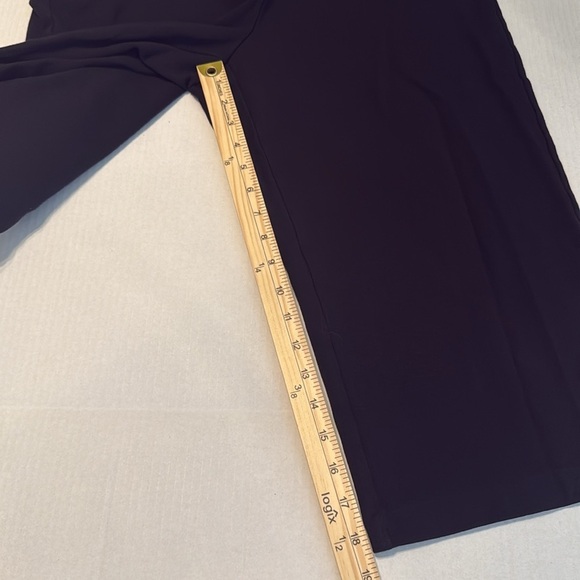 Chico's The Ultimate Fit Black Ponte Wide-Leg Crop Pants Size M/8 - Picture 6 of 15